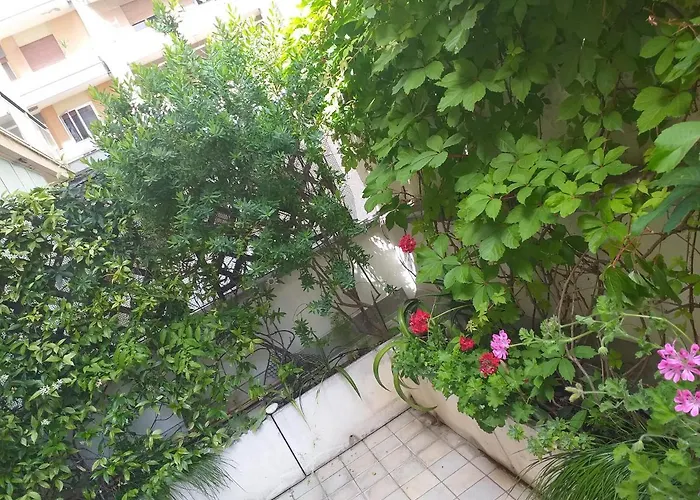 Апартаменты Holiday Home Pescara Пескара