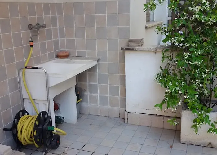 Апартаменты Holiday Home Pescara Пескара